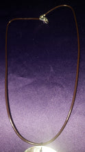 Load image into Gallery viewer, Shell Pendant Necklace
