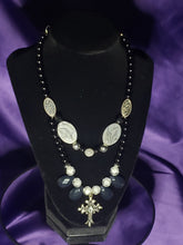 Load image into Gallery viewer, Cross Choker with Earrings
